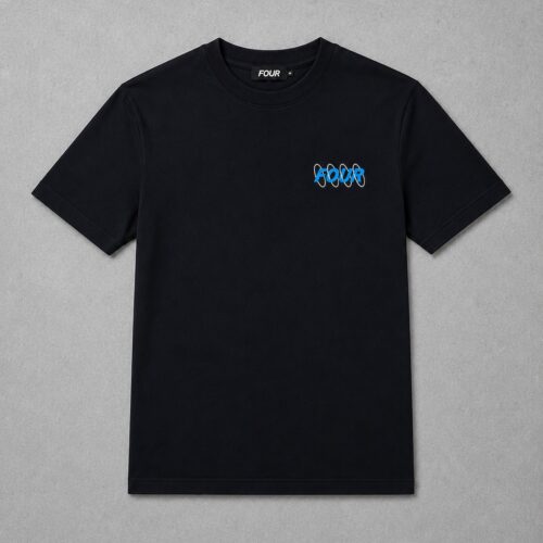 Zwart T-shirt met Blauw-Wit Logo – Heren Streetwear T-shirt